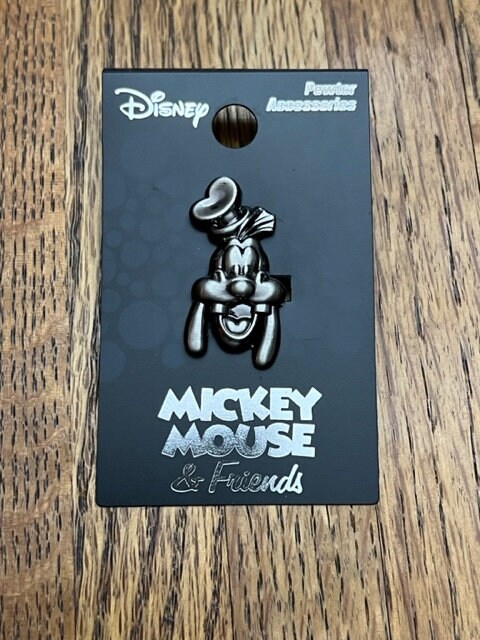 Officially Licensed Disney Goofy Pin